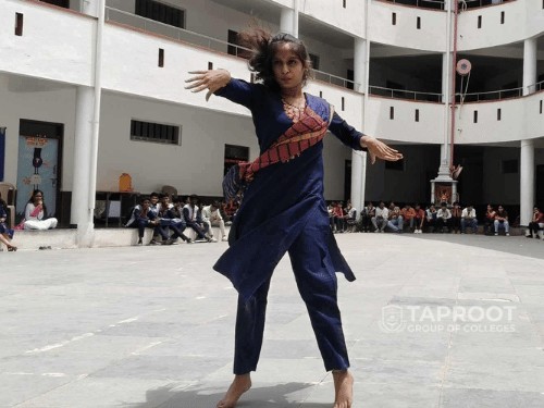 Solo Dance